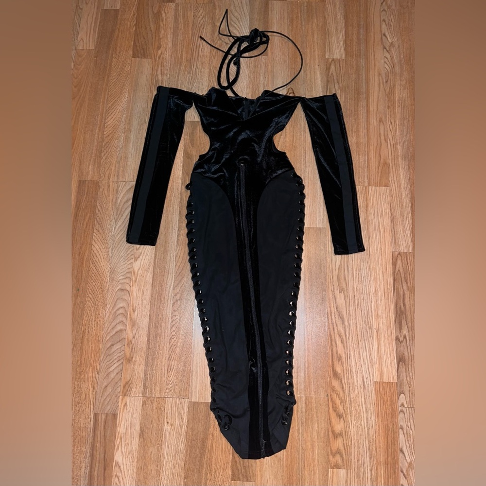 *RARE* BBX Brand Velvet Maxi Dress in Panther Black - Picture 3 of 4